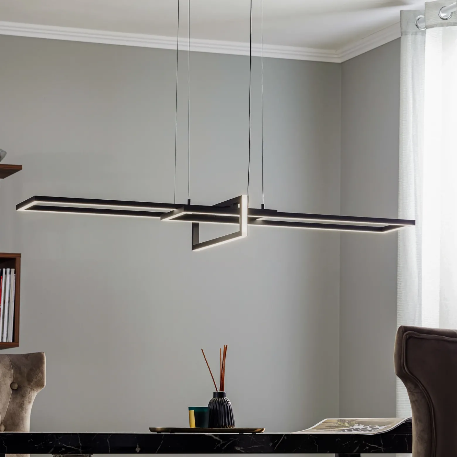Lámpara colgante LED Salinas, 3.000 K, negro mate