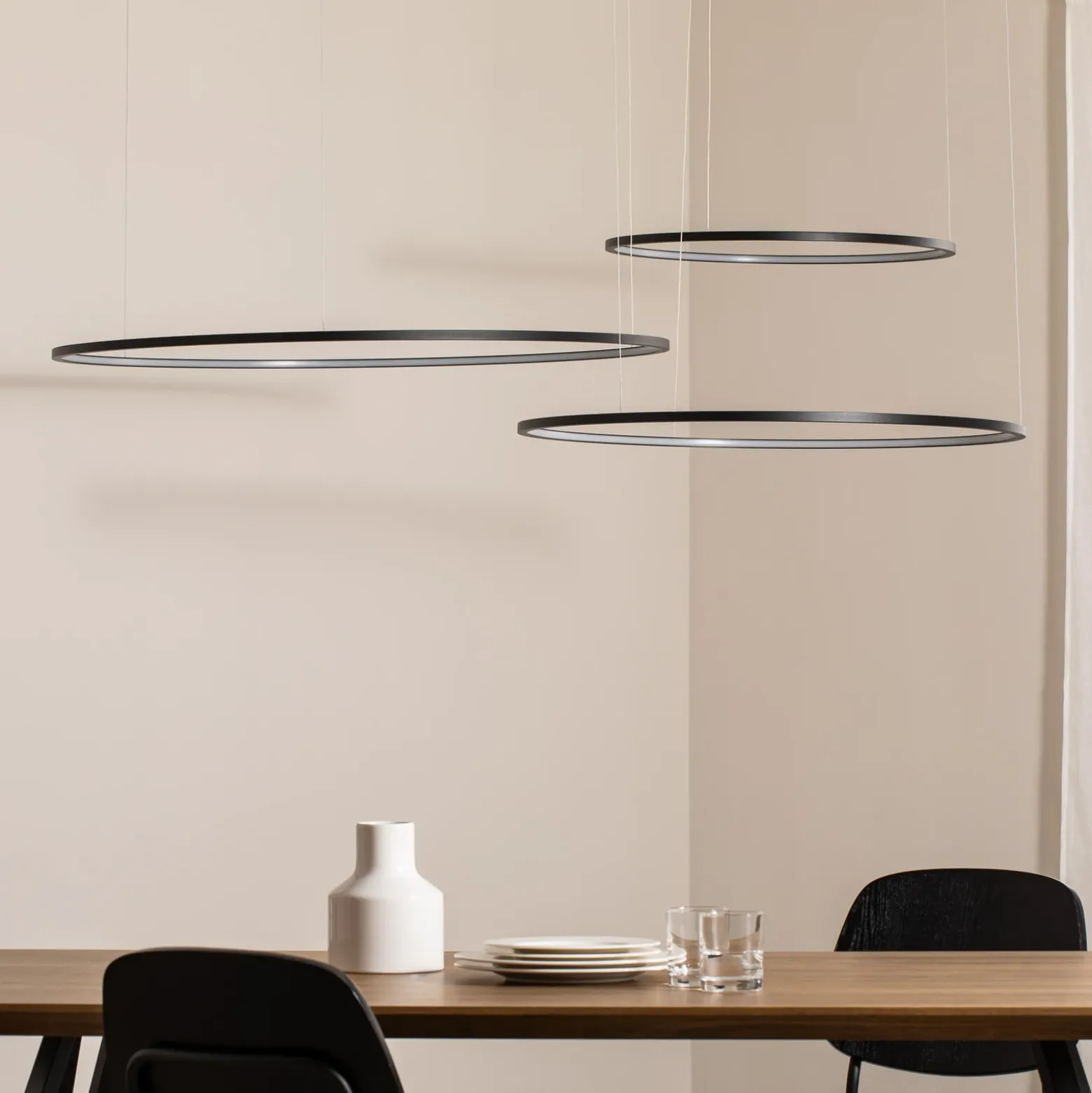 Lámpara colgante LED Saturno, negro, 3 luces, metal, 4000 K