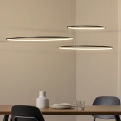 Lámpara colgante LED Saturno, negro, 3 luces, metal, 4000 K