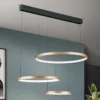 Lámpara colgante LED Sphere, 3 luces, negro/oro