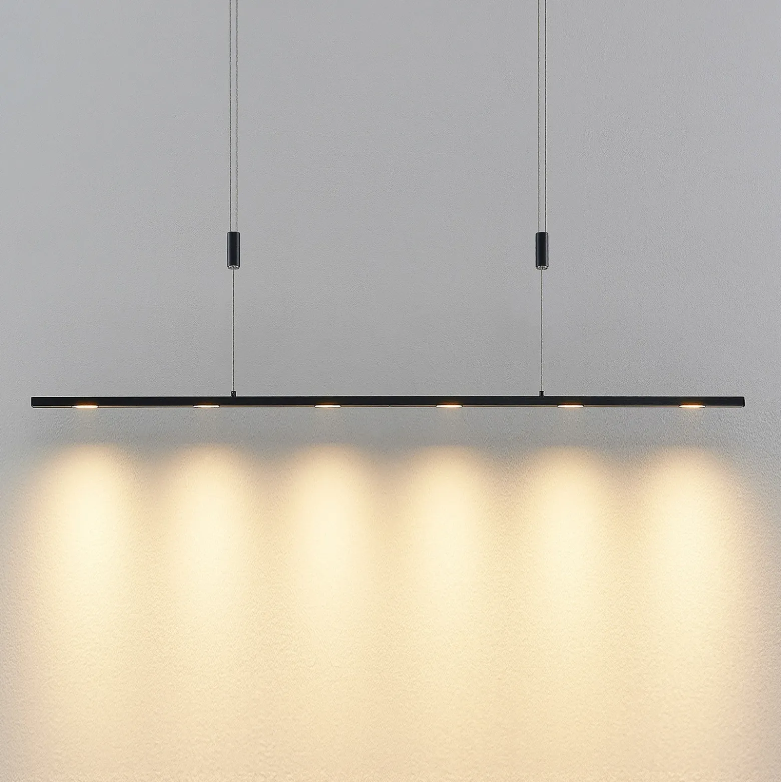 Lámpara colgante LED Stakato de Lucande, 120 cm, 6 luces, atenuable