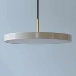 Lámpara colgante LED UMAGE Asteria Mini, blanco perla/latón, Ø 31 cm