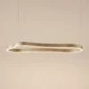 Lámpara colgante LED Vikali de Lucande, dorada, CCT, atenuable, 90 x 45 cm