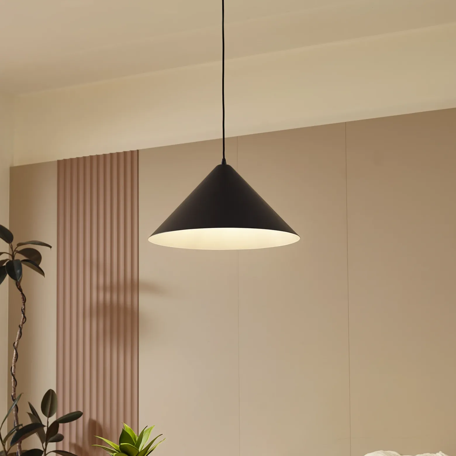 Lámpara colgante Lindby Clarine, blanco/negro, Ø 50 cm, metal