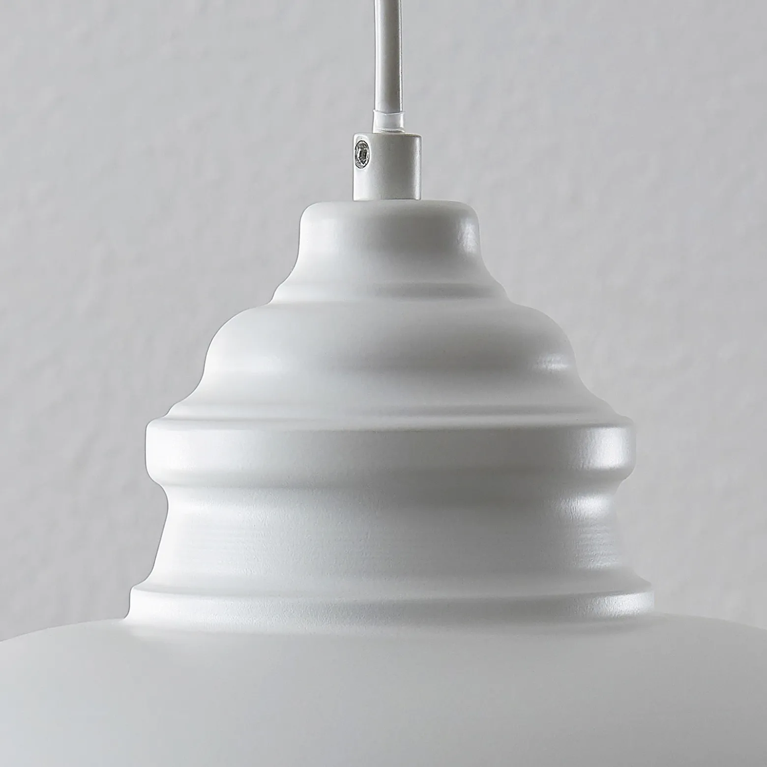 Lámpara colgante Lindby Cliona, blanca, metal, Ø 31 cm, E27