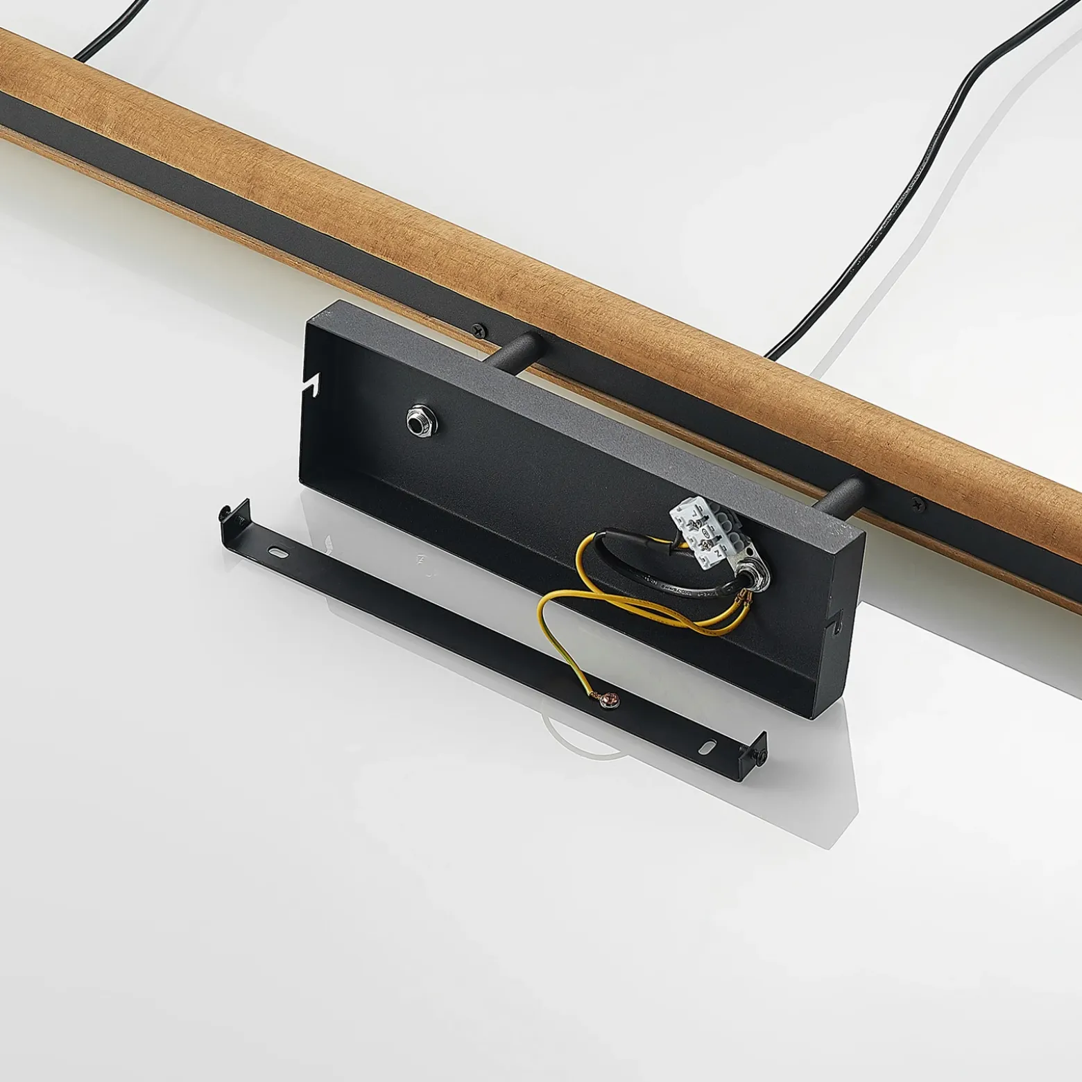 Lámpara colgante Lindby Flurin, 3 luces, 107 cm, negra, metal