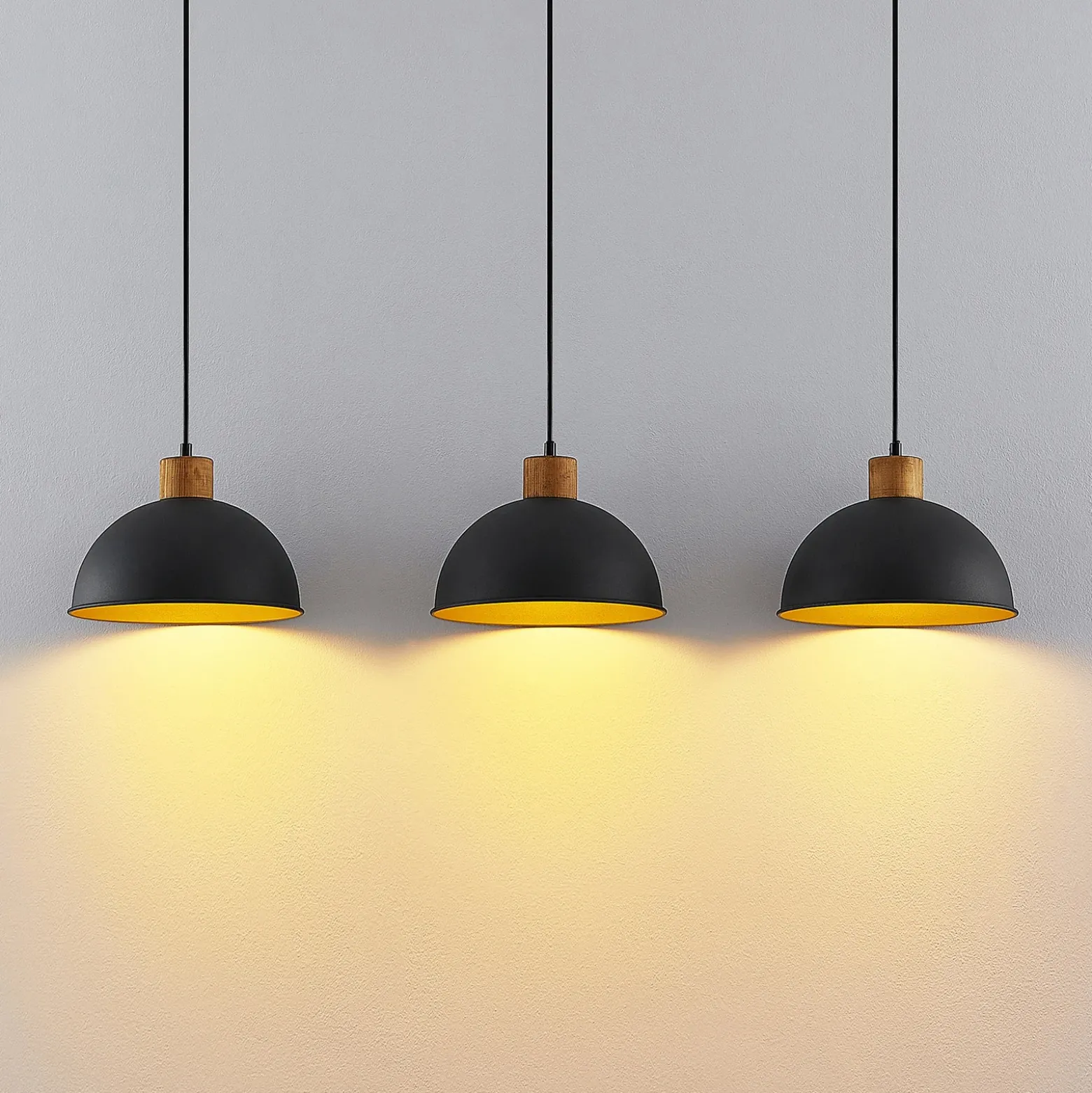 Lámpara colgante Lindby Flurin, 3 luces, 107 cm, negra, metal