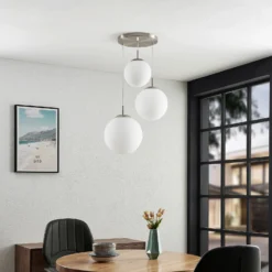 Lámpara colgante Lindby Heleska, blanca, cristal, 3 luces, Ø 47cm