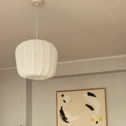 Lámpara colgante Lindby Helin, blanca, Ø 35 cm, tela