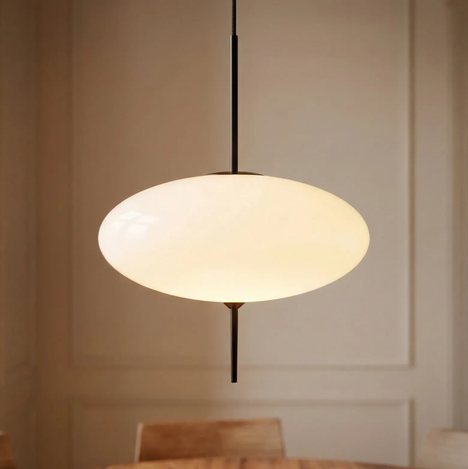 Lámpara colgante Lindby Hikari, Ø 30 cm, blanca, cristal, E14