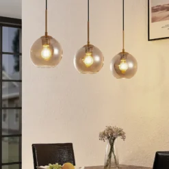 Lámpara colgante Lindby Hiwana, gris humo, cristal, 3 luces