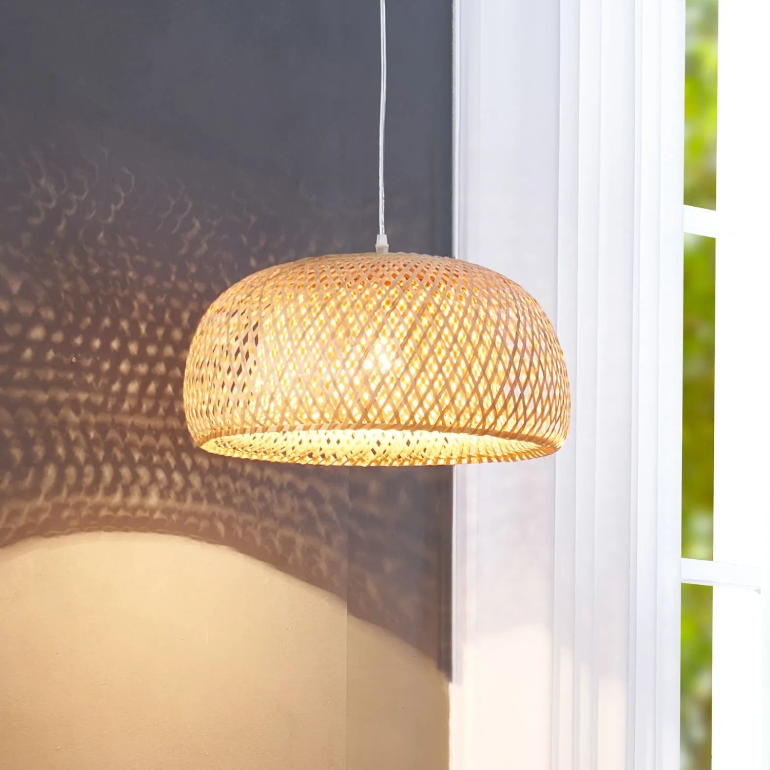 Lámpara colgante Lindby Jadwiga, Ø 45 cm, bambú, E27