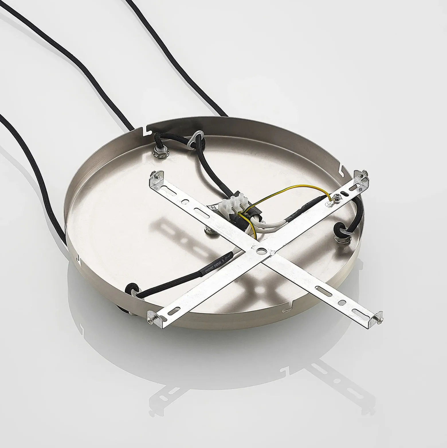 Lámpara colgante Lindby Jurian, Ø 32 cm, 3 luces, níquel/opal, cristal