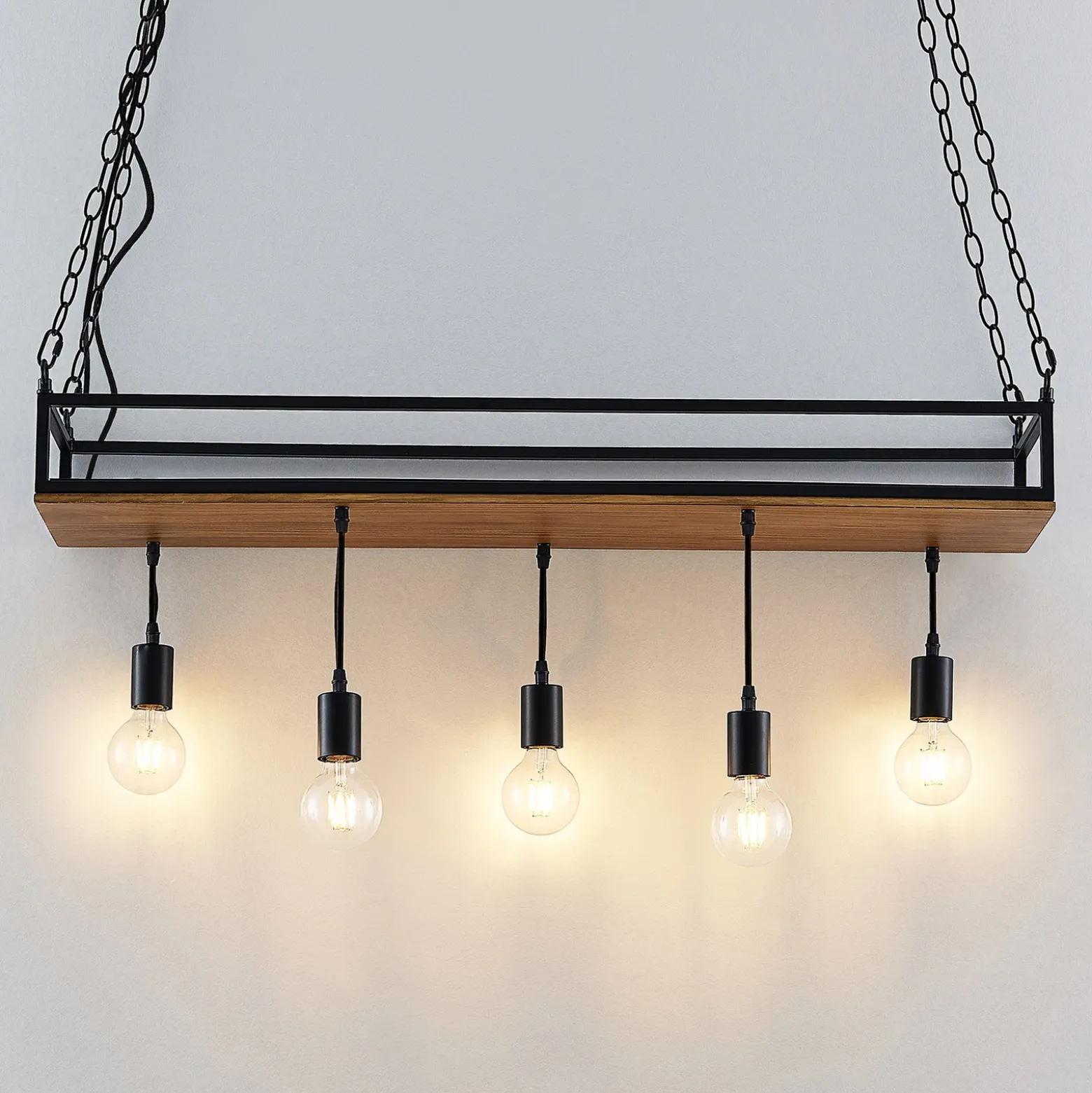 Lámpara colgante Lindby Kirista, 5 luces, negro/madera, 100 cm, E27