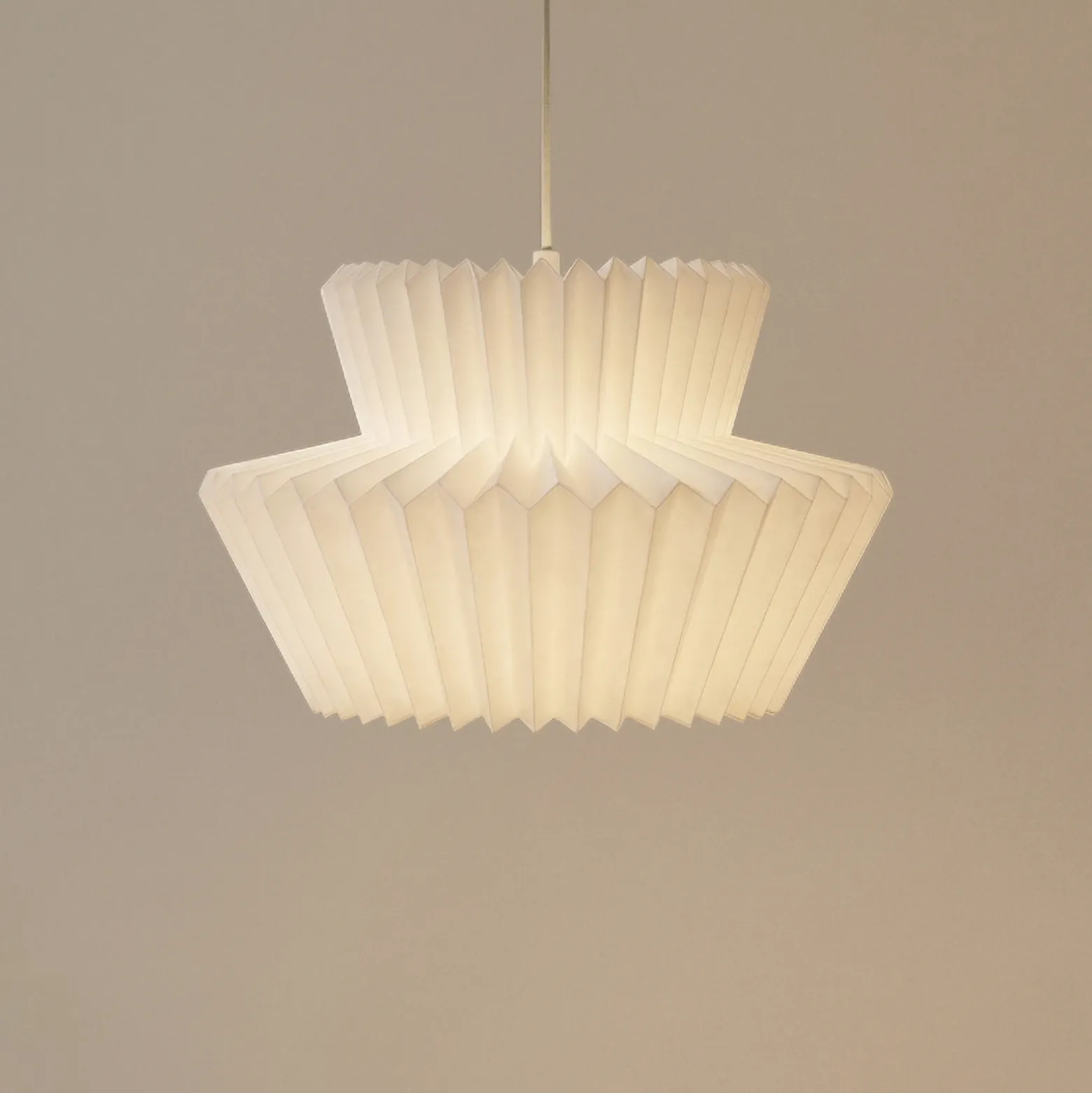 Lámpara colgante Lindby Magali, blanca, papel, Ø 45 cm, E27