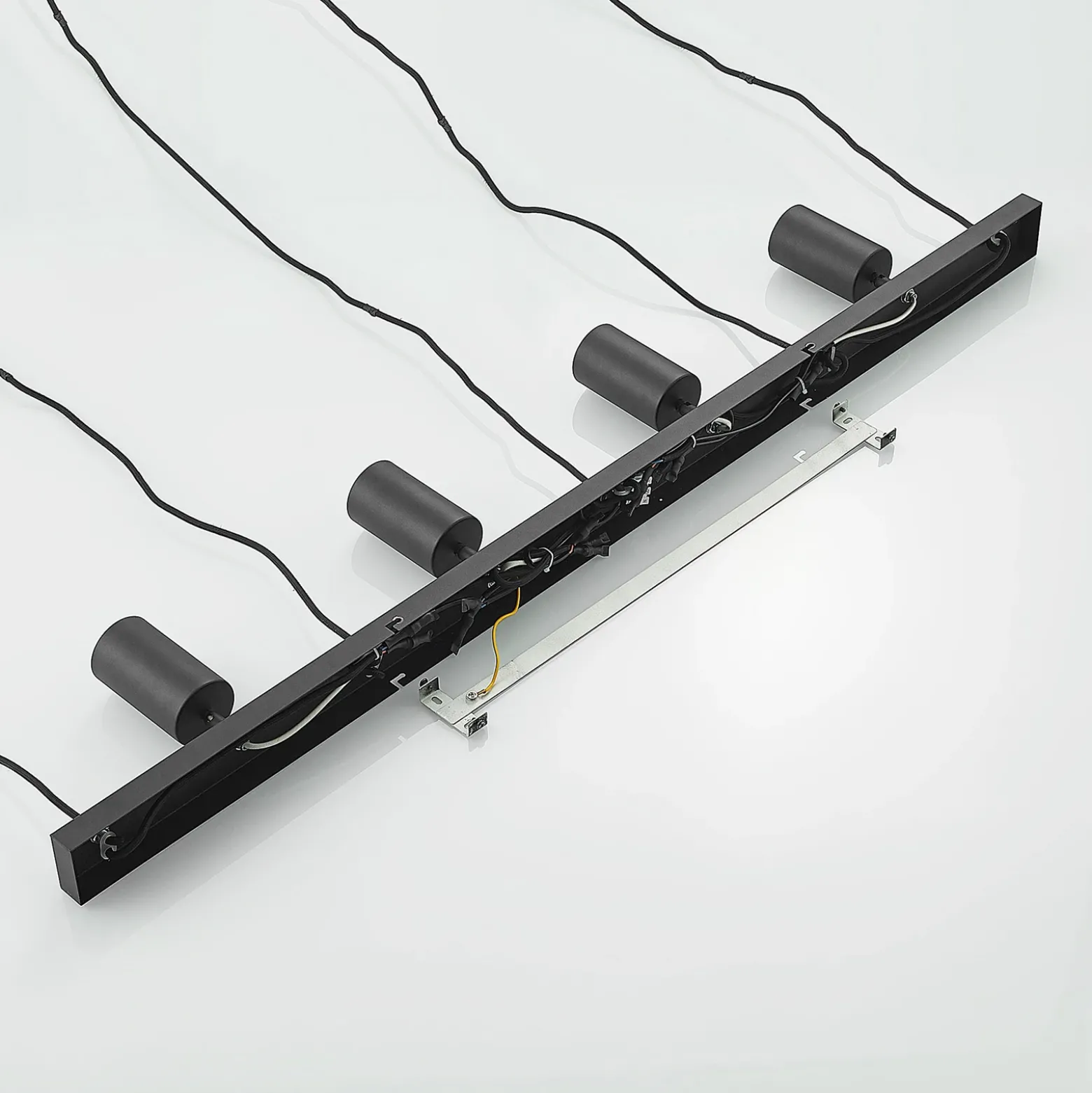 Lámpara colgante Lindby Sanad, 116 cm, 9 luces, negro, GU10