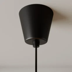 Lámpara colgante Lindby Simaria, negra, de tela, Ø 60 cm, E27
