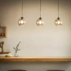 Lámpara colgante Lindby Sofian, ámbar, cristal, 100 cm, 3 luces.