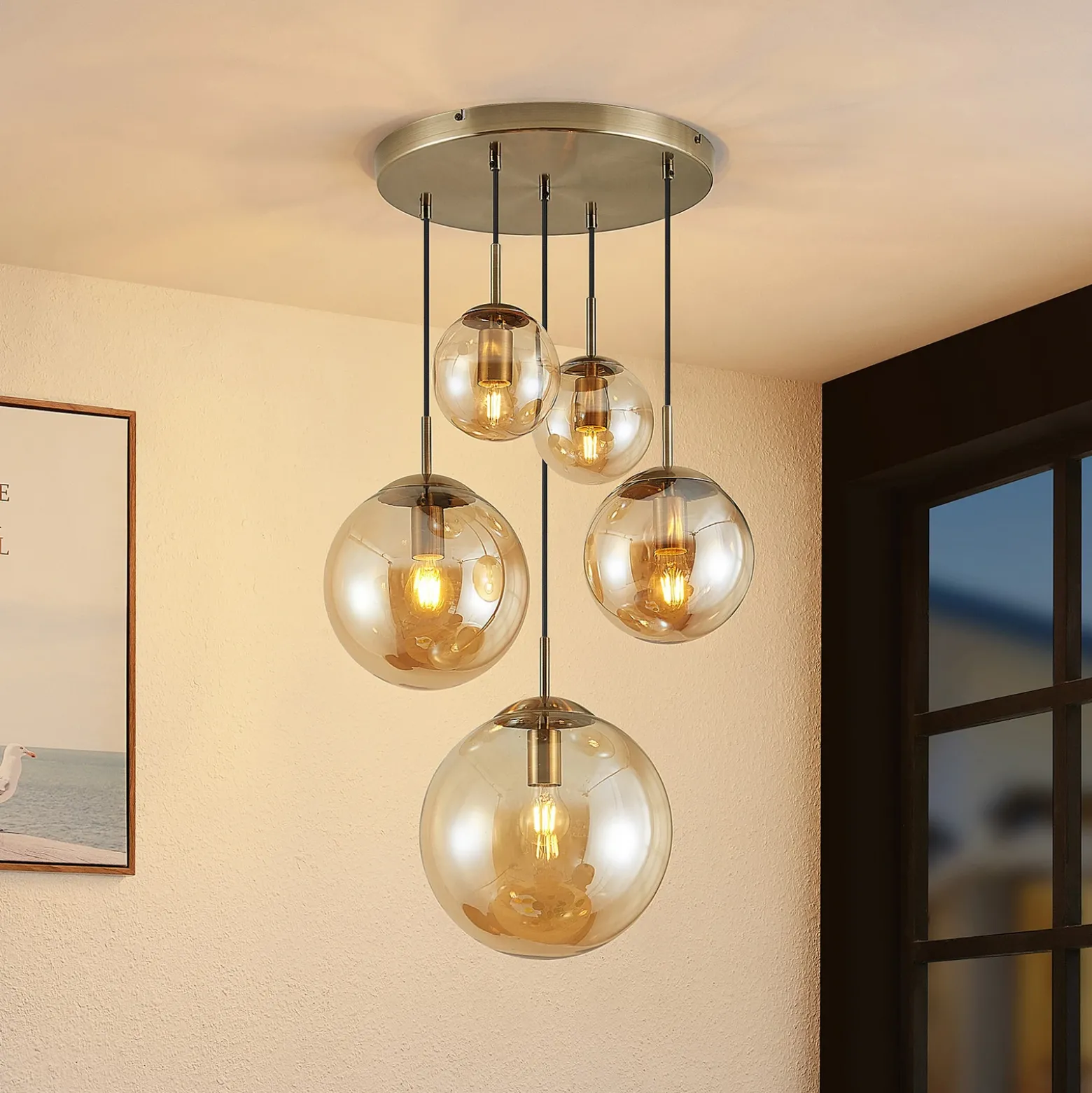 Lámpara colgante Lindby Teeja, ámbar, 5 luces, Ø50cm, cristal, E27