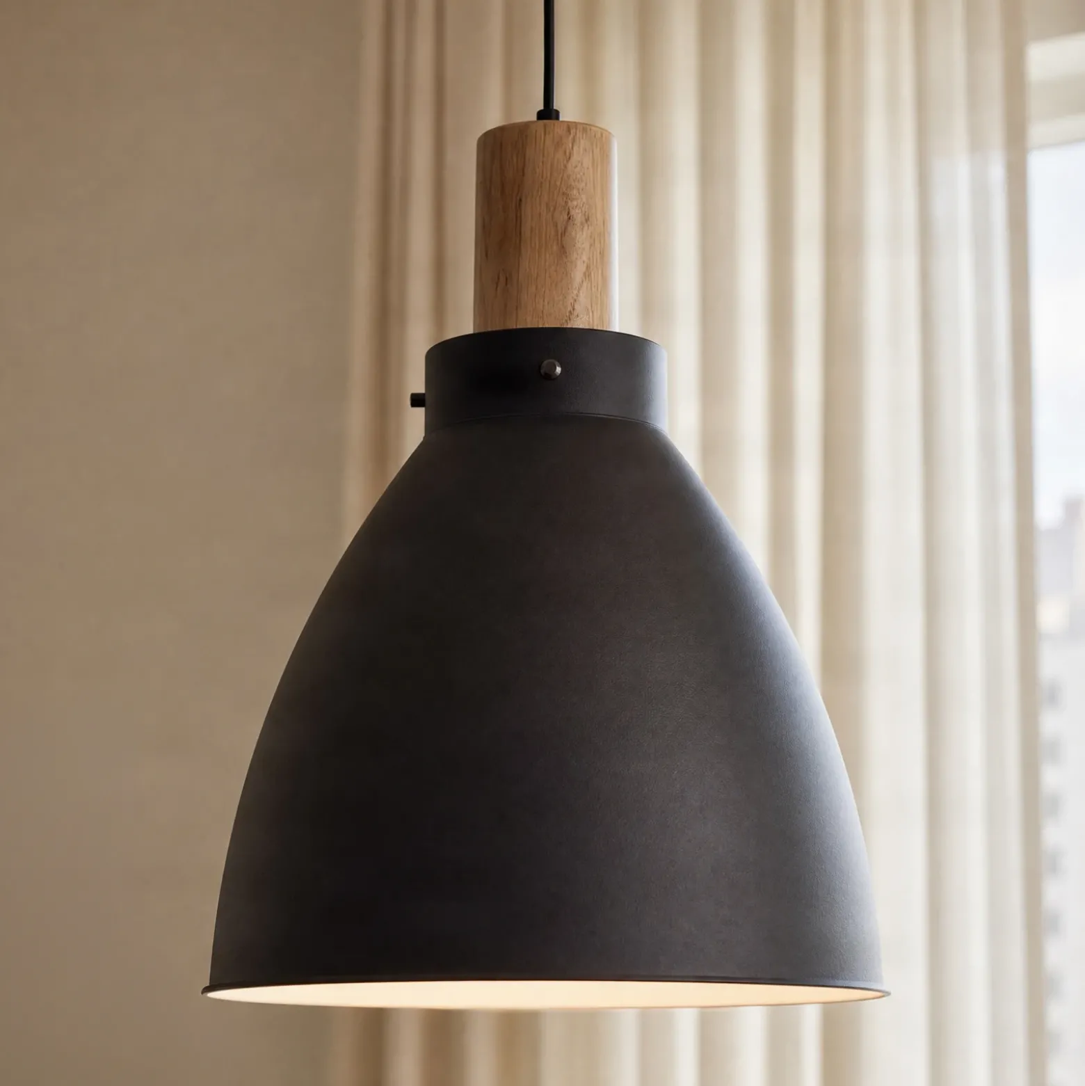 Lámpara colgante Lindby Trebale, E27, Ø 28 cm, negro, metal