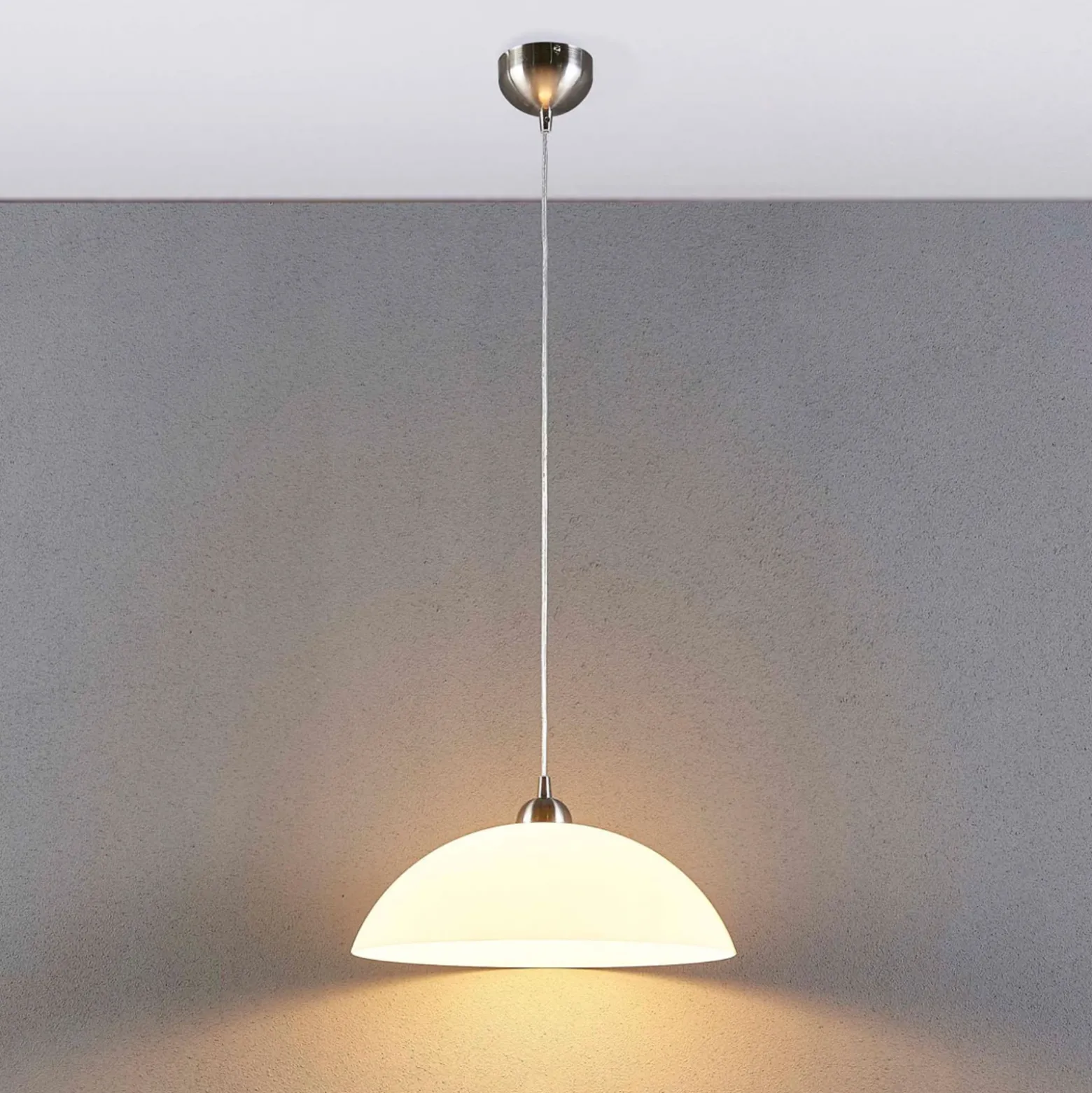 Lámpara colgante Lindby Valeria, blanca, cristal, Ø 40 cm, E27