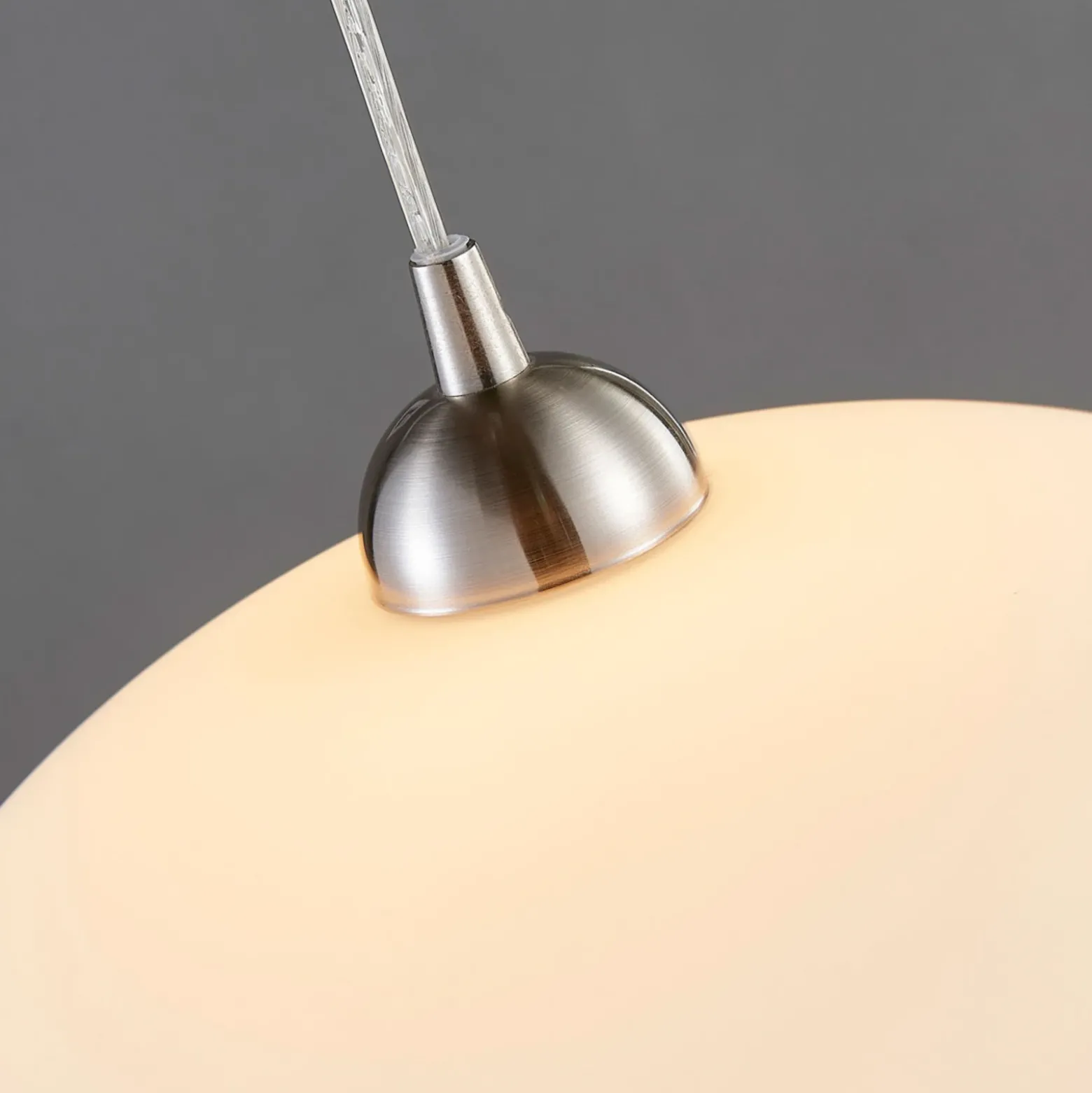 Lámpara colgante Lindby Valeria, blanca, cristal, Ø 40 cm, E27