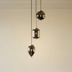 Lámpara colgante Lucande Elani, 3 luces, Ø 36 cm, cristal