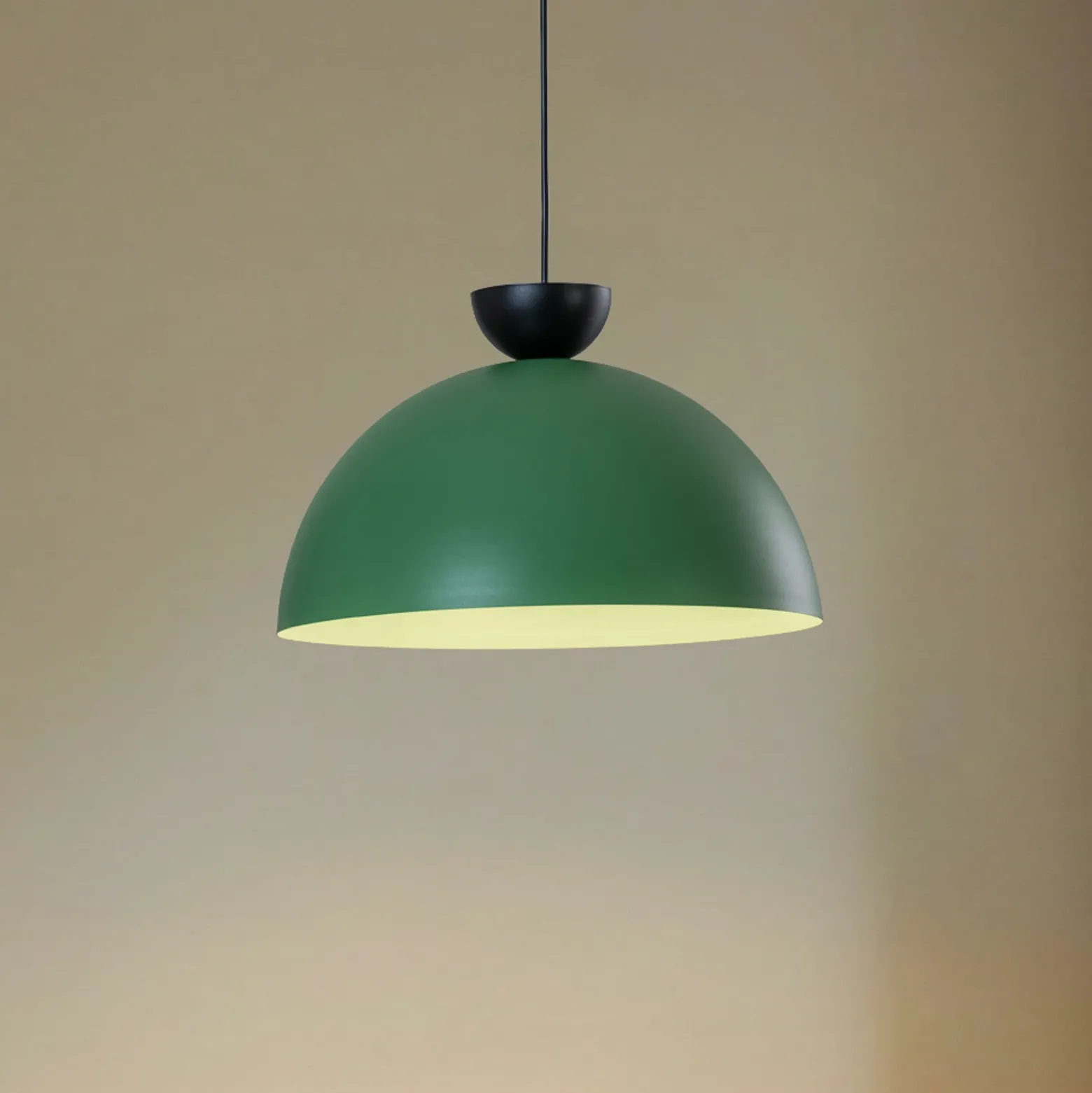 Lámpara colgante Lunaro, verde, Ø 40 cm, metal