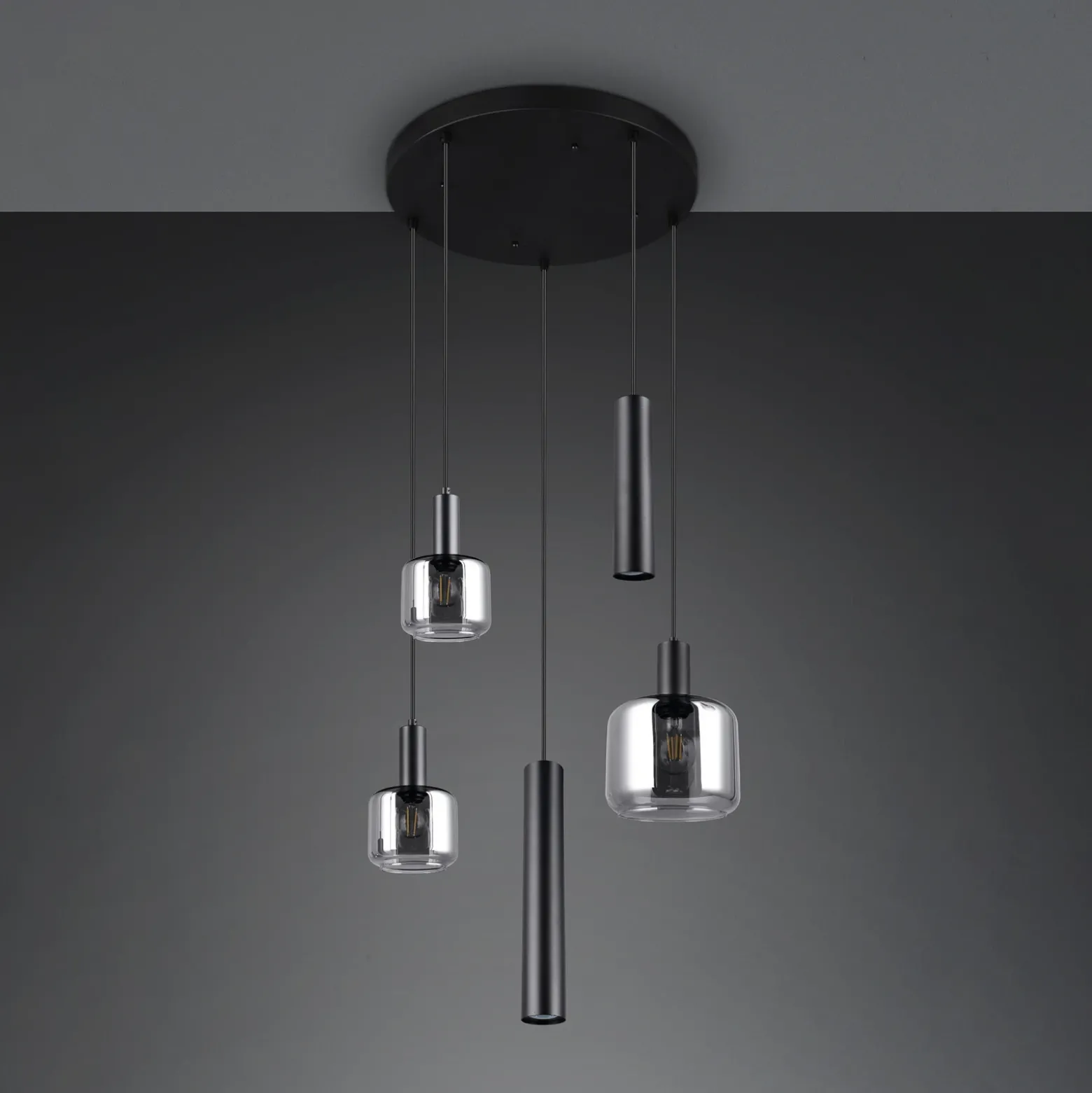 Lámpara colgante Mataro, cromo/negro, Ø 55 cm 5 luces cristal/metal