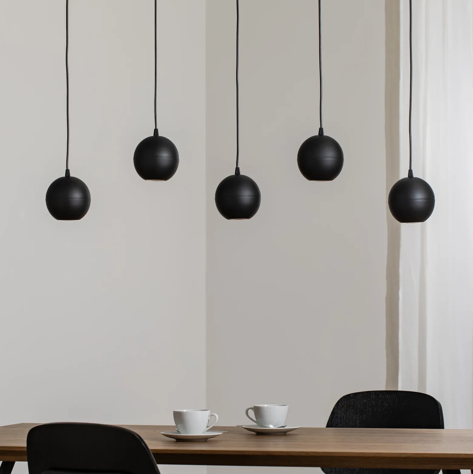 Lámpara colgante Midway, negra, 5 luces, 105 cm de largo, GU10