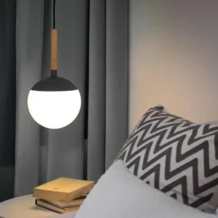 Lámpara colgante Mine con elemento metálico gris