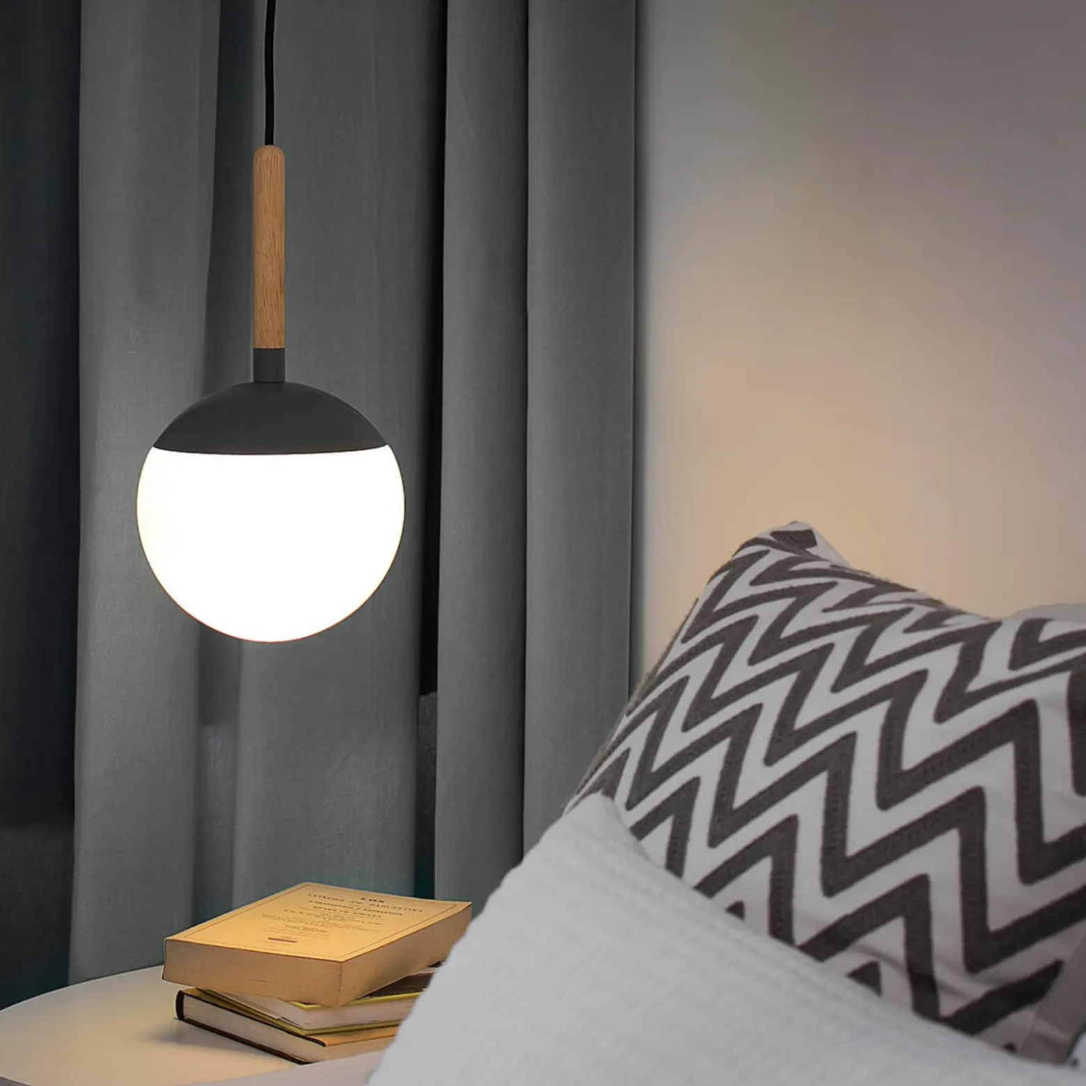 Lámpara colgante Mine con elemento metálico gris