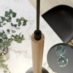 Lámpara colgante Muza 3 luces larga negro/madera clara