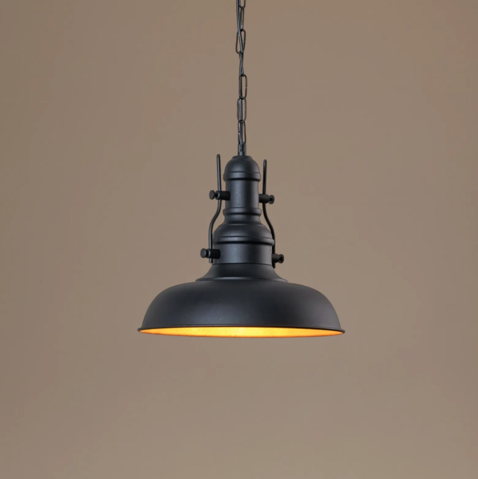 Lámpara colgante Nota, negra, Ø 31 cm, metal, E27
