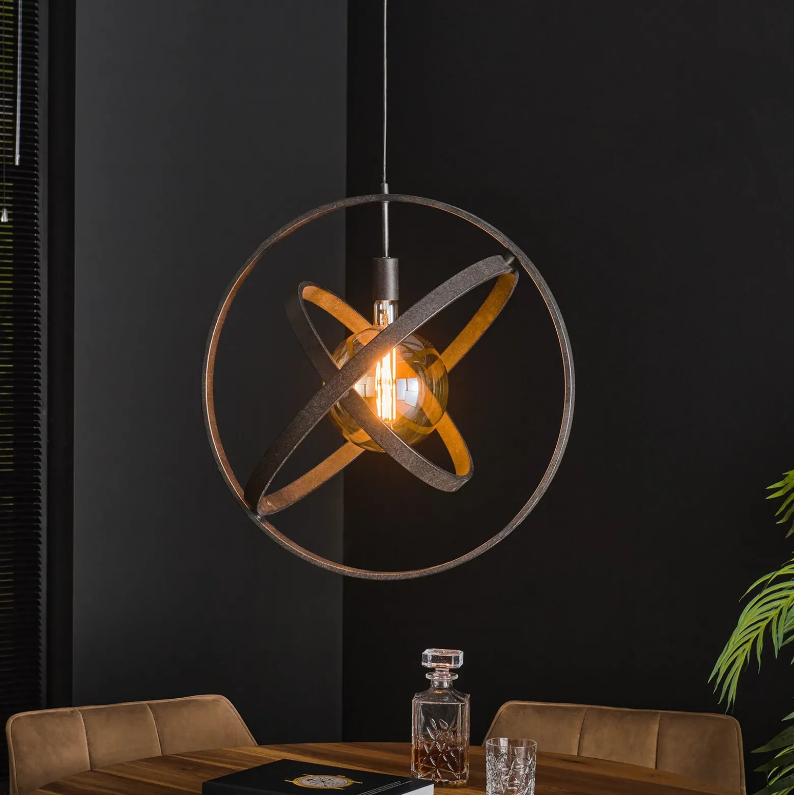 Lámpara colgante Orbit con 3 anillos, 1 luz, negro
