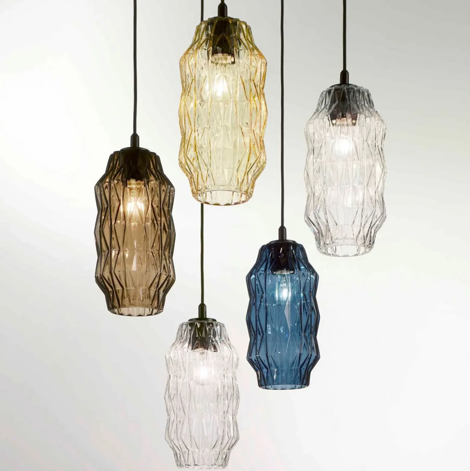 Lámpara colgante Origami de cristal, ámbar