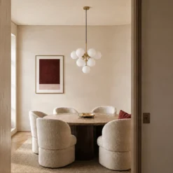 Lámpara colgante Peyton de Lucande, 10 luces, dorado/blanco, cristal