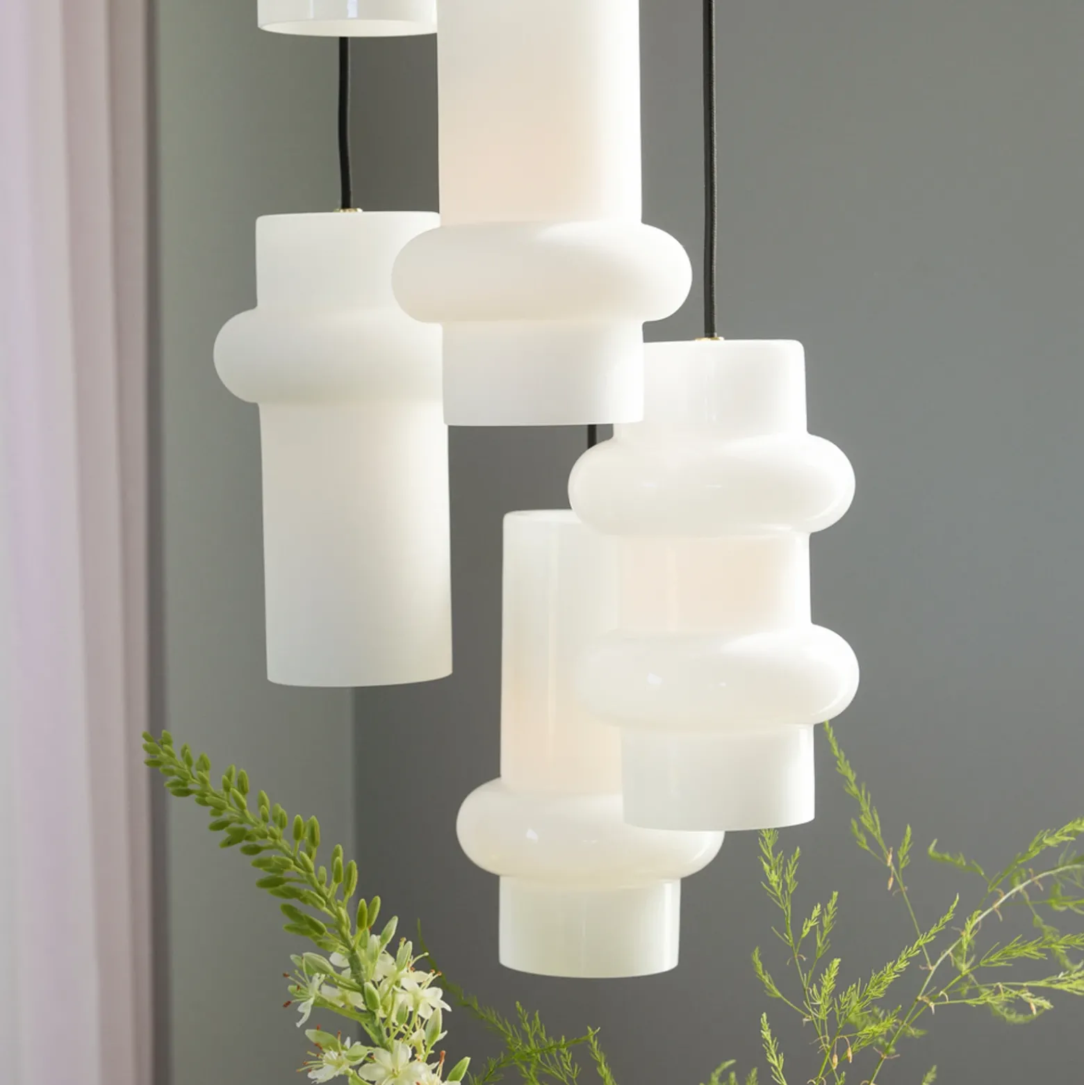 Lámpara colgante Pilule Up, blanco brillante, Ø 15 cm, cristal