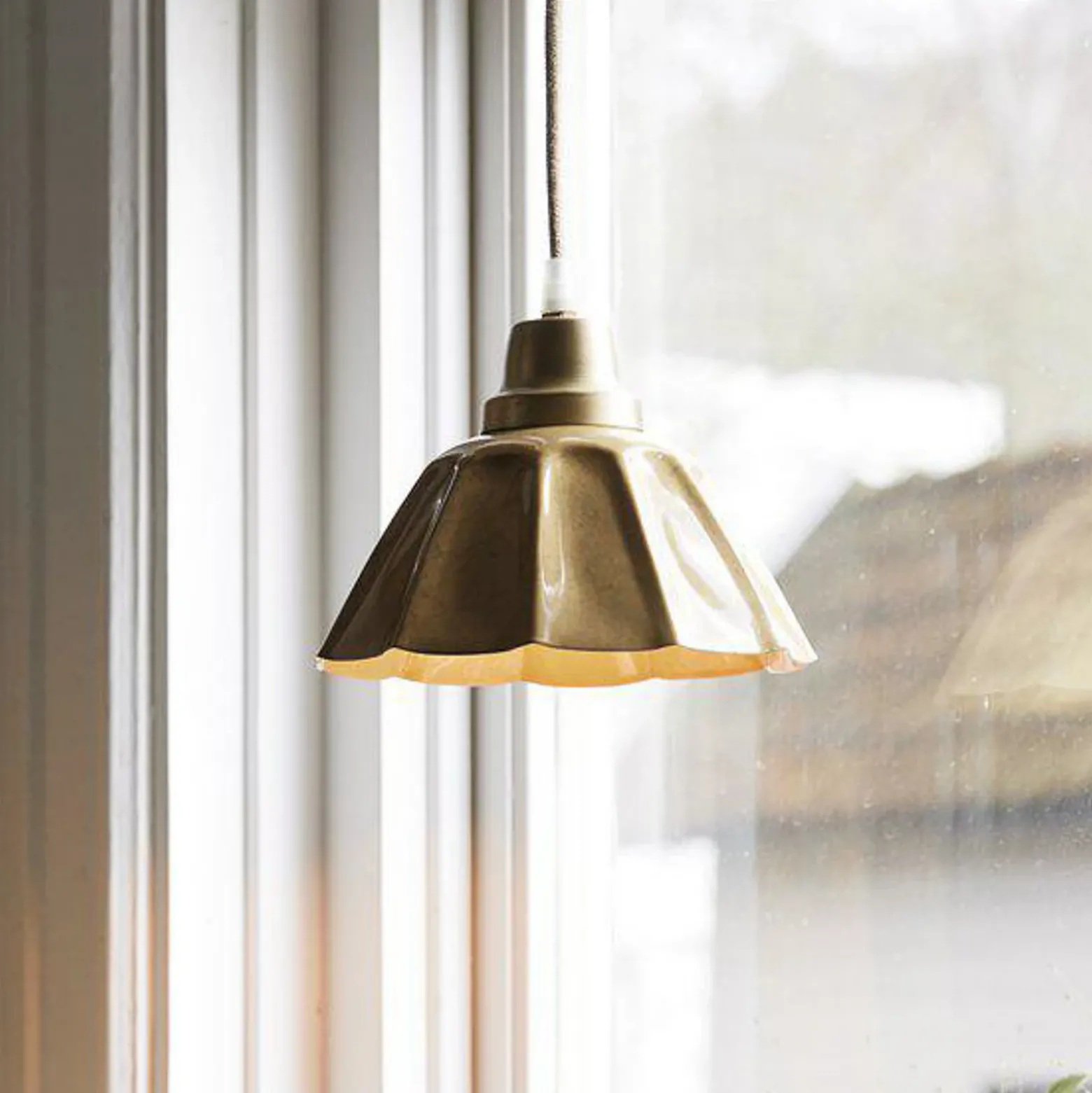 Lámpara colgante PR Home Ester, amarilla, Ø 17 cm, hierro, enchufe