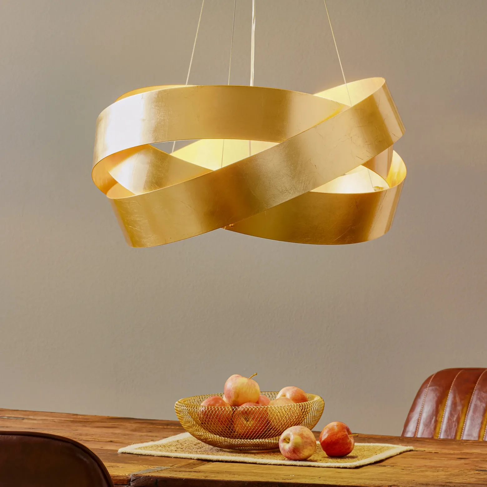 Lámpara colgante Pura con pan de oro, 60cm, 3x E27
