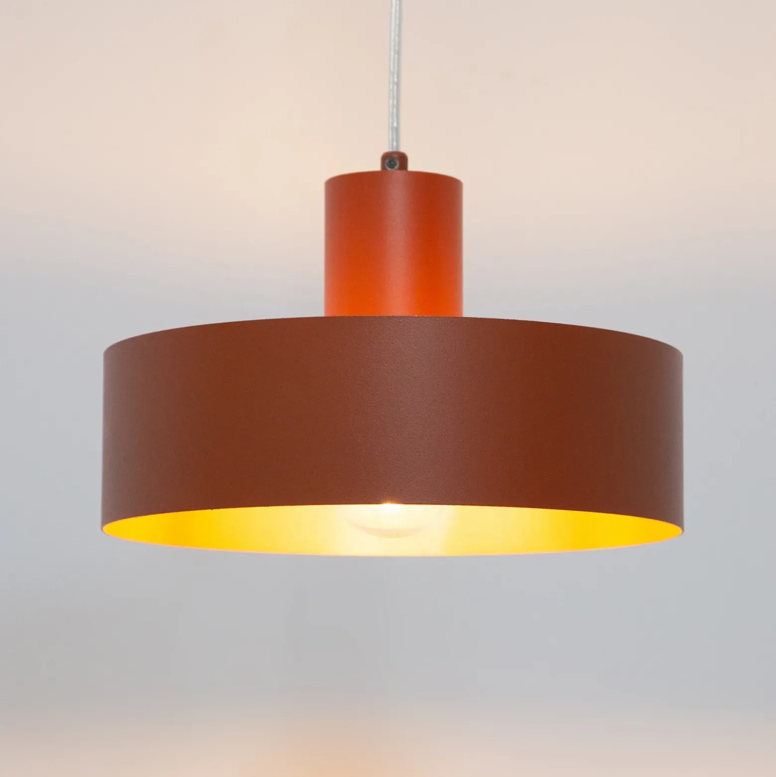 Lámpara colgante Rif M, rojo teja, 1 luz, Ø 25 cm, acero