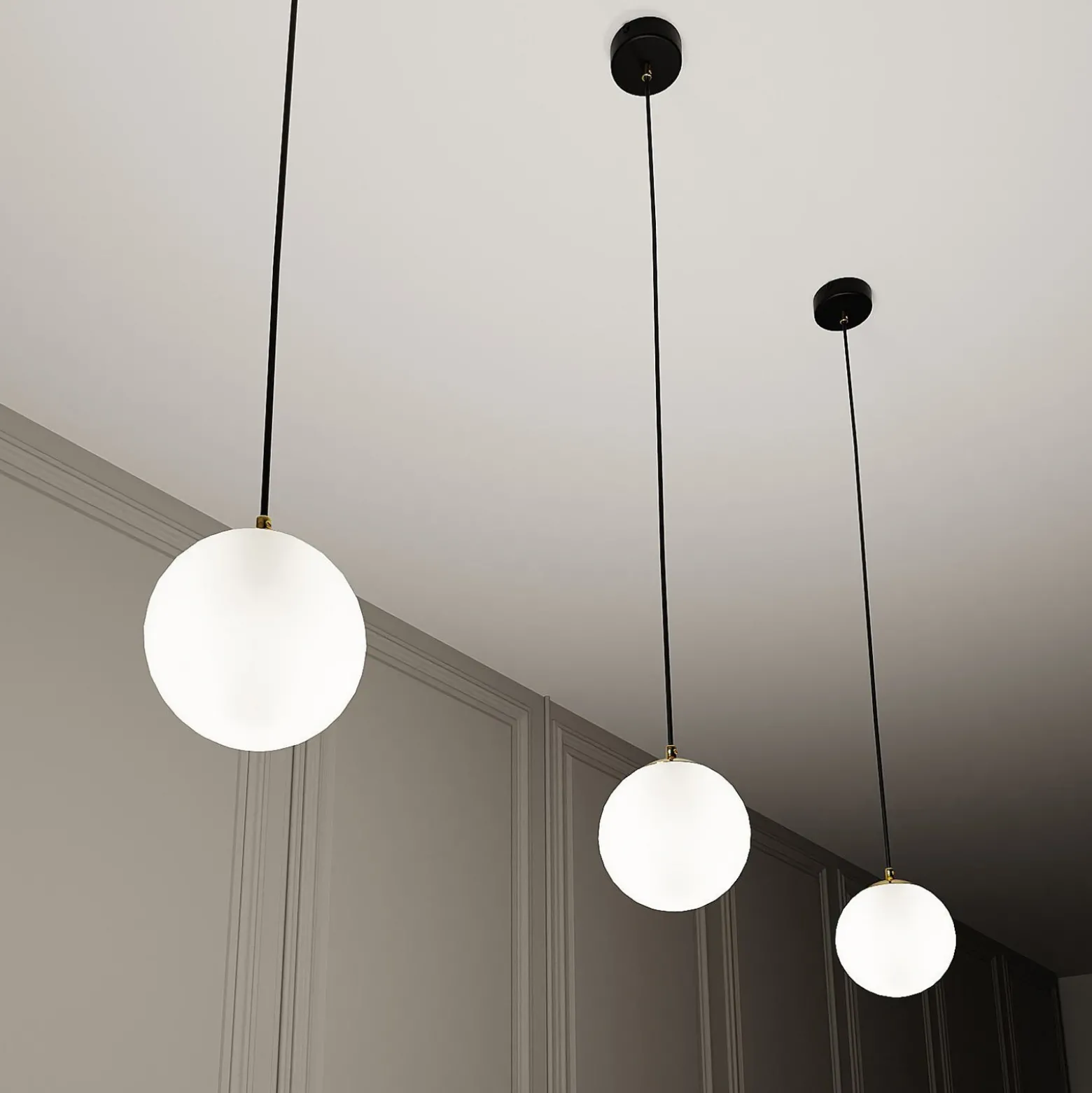 Lámpara colgante Royal, blanco opalino/negro, cristal, E14