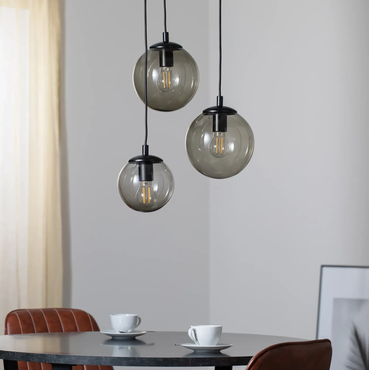 Lámpara colgante Smoky con pantallas de cristal, 3 luces