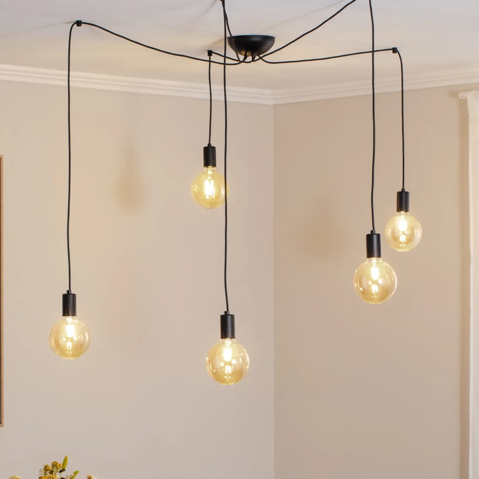 Lámpara colgante Spider en negro, 5 luces