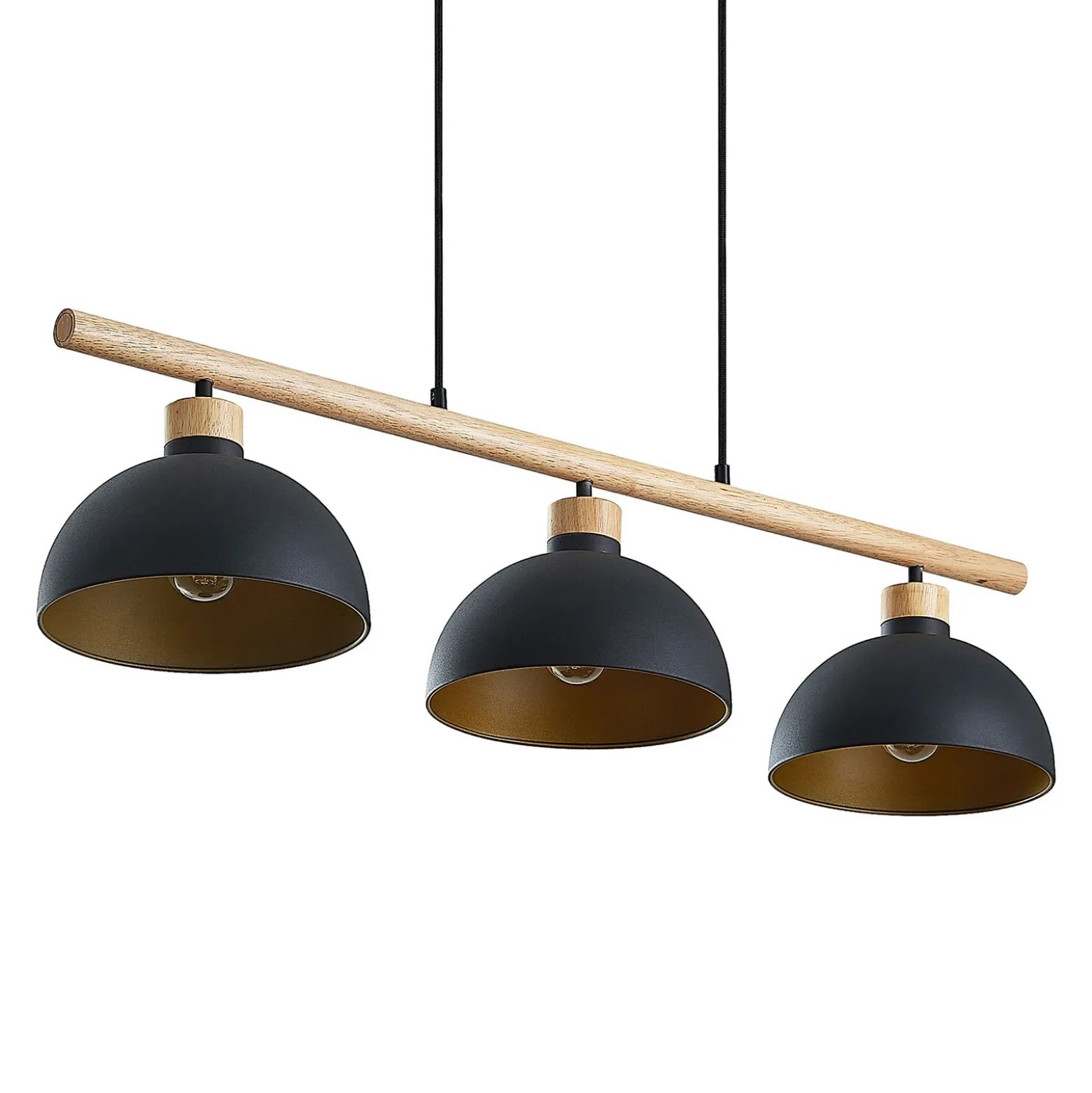 Lámpara colgante Tirzana de Lindby, 3 luces, negra, metal, madera