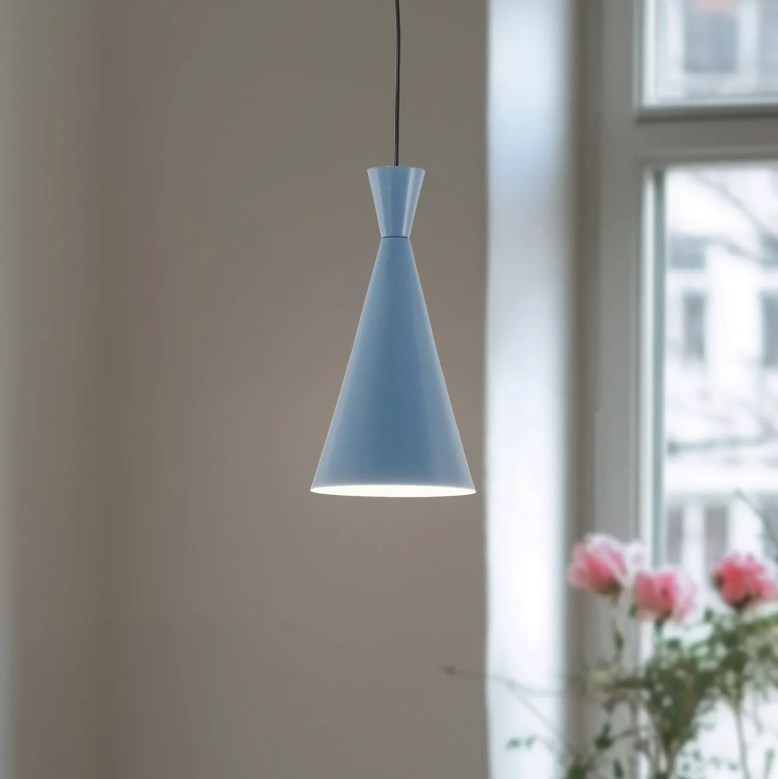 Lámpara colgante Tom, azul claro, metal, Ø 19 cm, E27