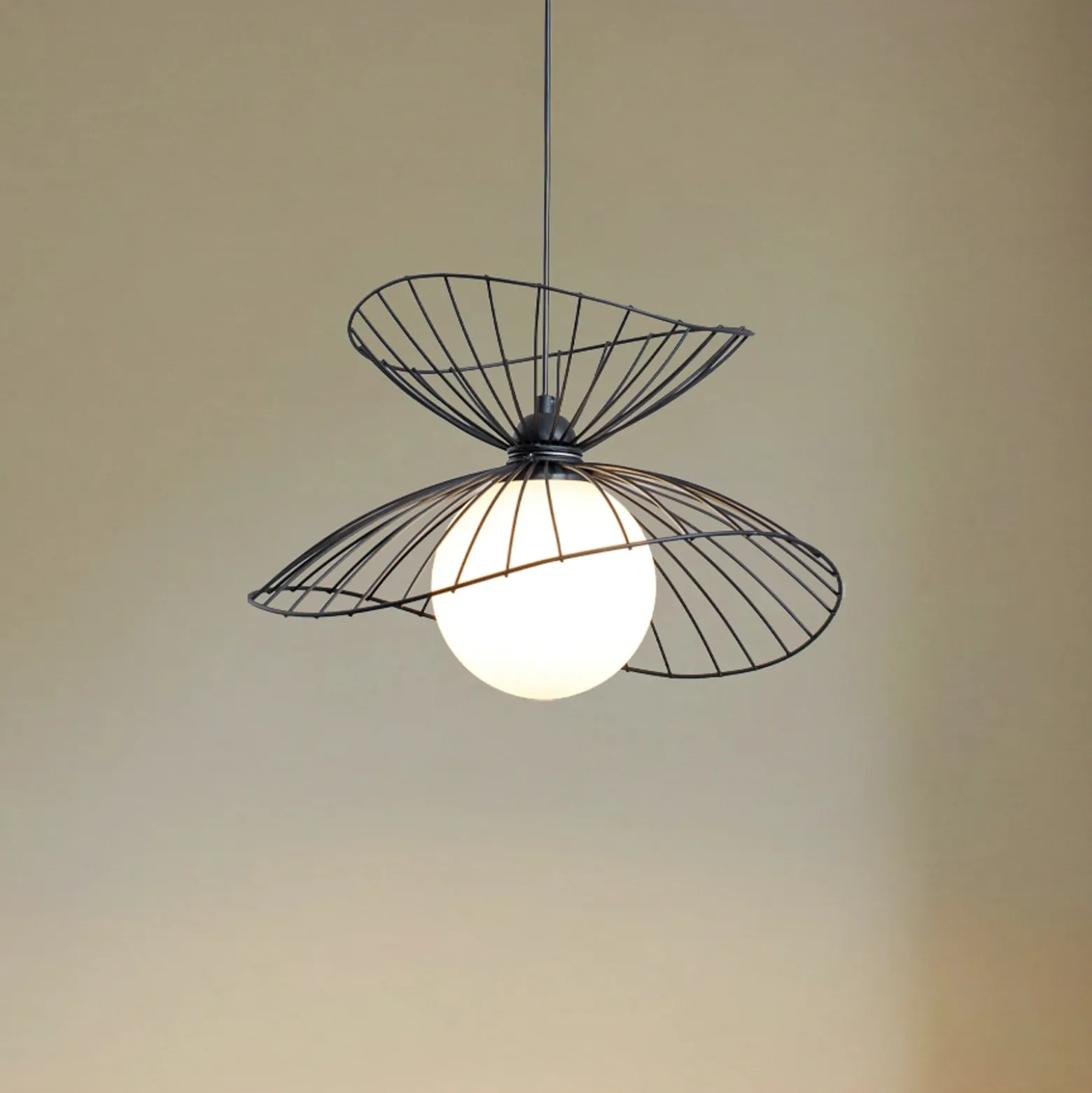 Lámpara colgante Vertigo, negra, cristal/metal, E27, Ø 50 cm