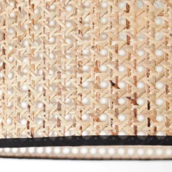 Lámpara de arco Wiley con ratán