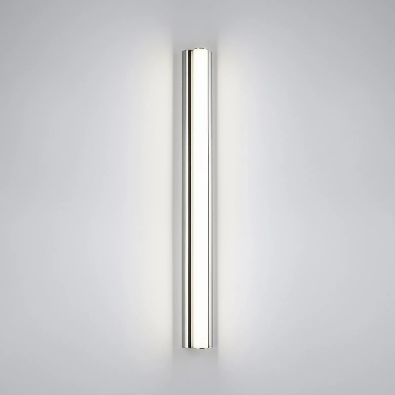 Lámpara de espejo LED Helestra LOOM 2, longitud 60 cm, IP44, CCT