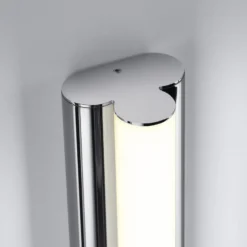 Lámpara de espejo LED Helestra LOOM 2, longitud 60 cm, IP44, CCT